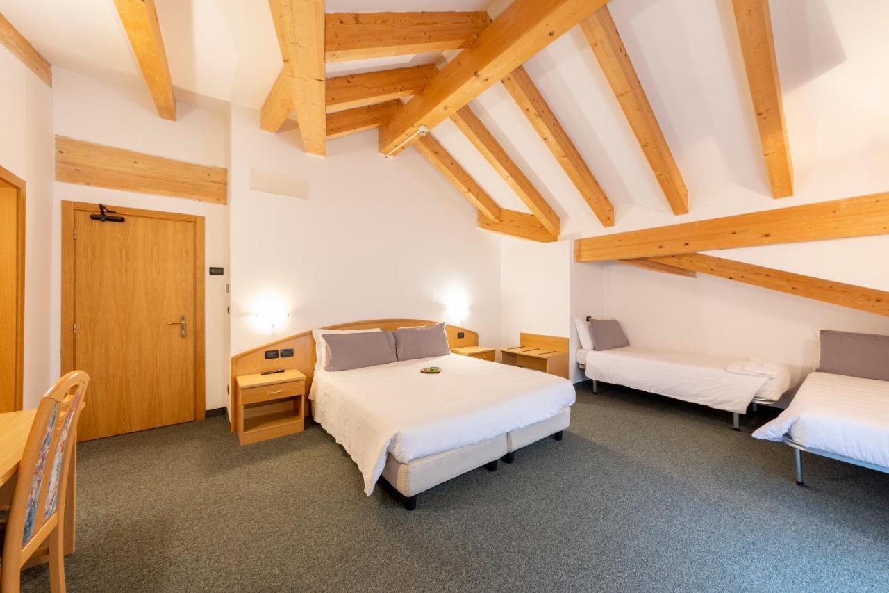 Flos Hotel Moena Eksteriør bilde